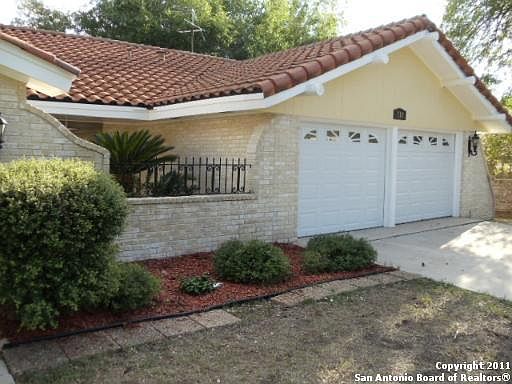 3rd image of 518 CANDLEGLO DR