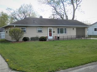 512 Meadowlawn Dr, Danville, IL 61832