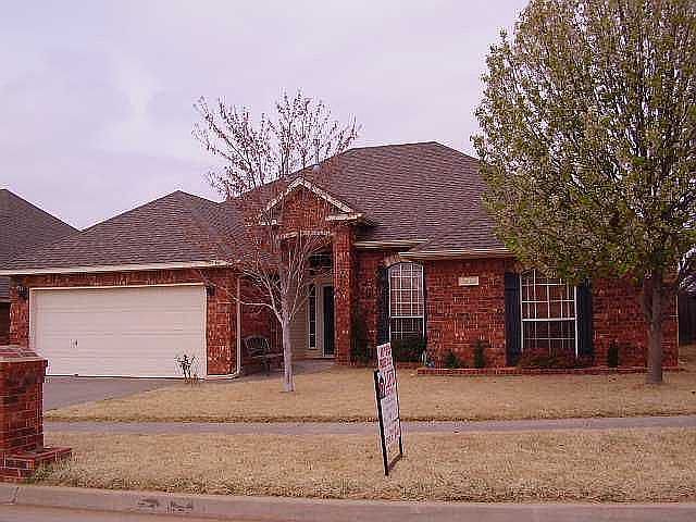 Front w/1 Tree on left
