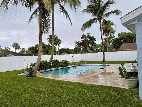 3rd image of 8084 East St