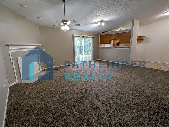 3rd image of 3806 Klepinger Rd