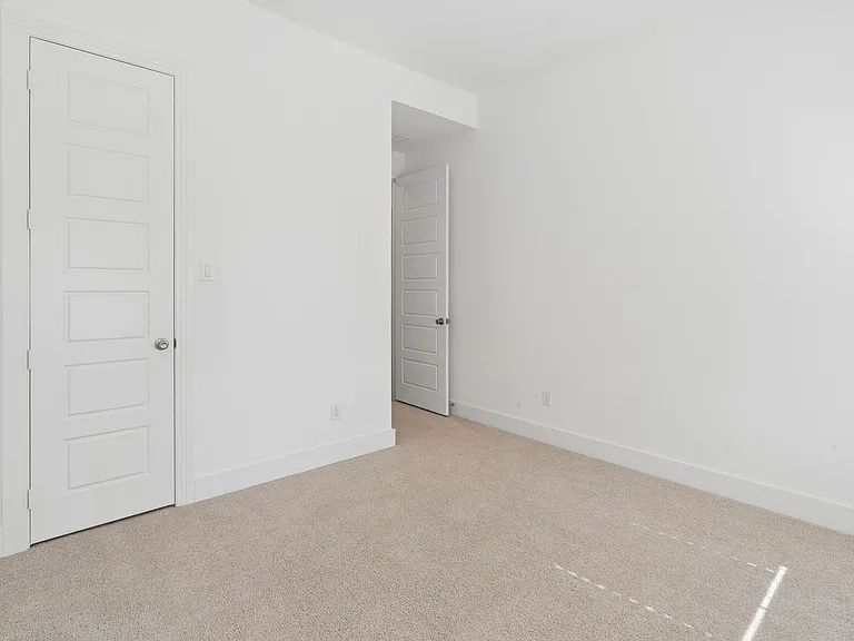 1905 Rhea Ct — Photo 19