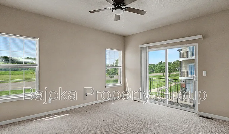 43018 Burlington Dr — Photo 22