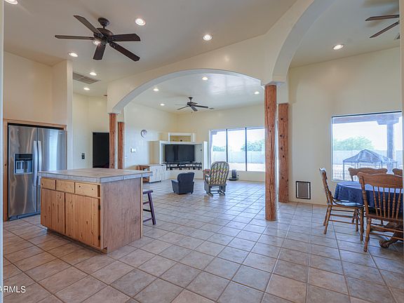 3rd image of 1544 N WALTZ Way
