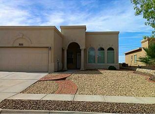 321 Peter Noyes Dr, Horizon City, TX 79928