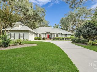 2 Moonglade Ln, Savannah, GA 31411