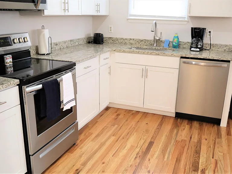 1511 E High St #1 — Photo 5