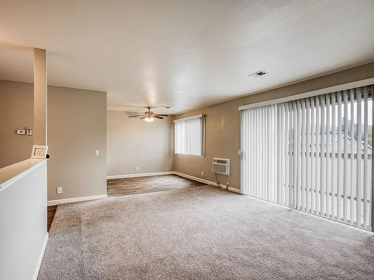 Kentwood Apartments — Photo 71