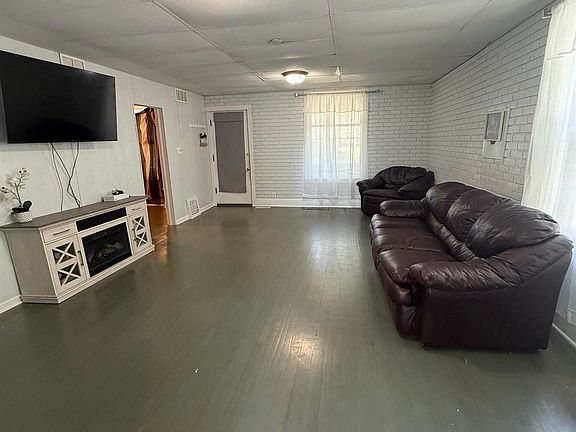 3rd image of 1019 Homer St