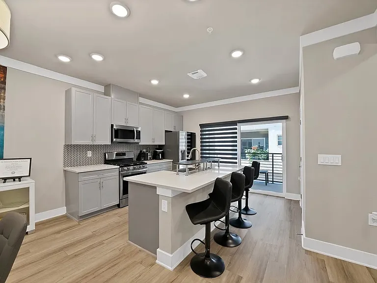 3320 Norris St — Photo 4