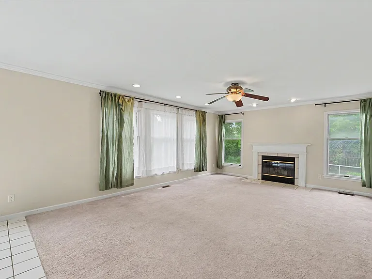 2401 Peppertree Pl — Photo 15