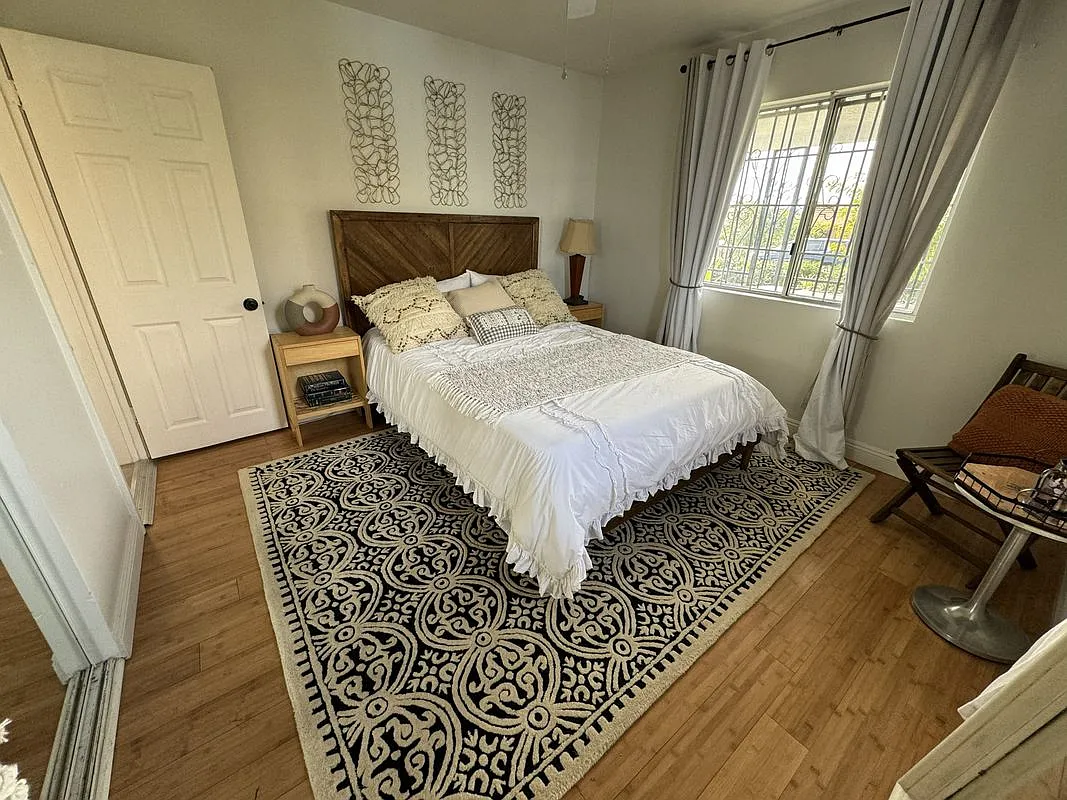 3 bed, 1.5 bath, 850 sqft, $3,350 — Photo 4