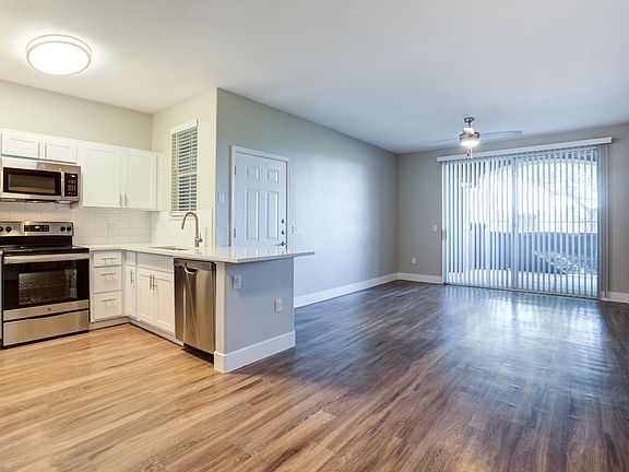 4th image of 17500 N 67th Ave APT 1014