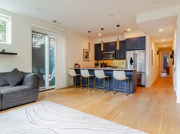 1018 Douglas St NE #1, Washington, DC 20018