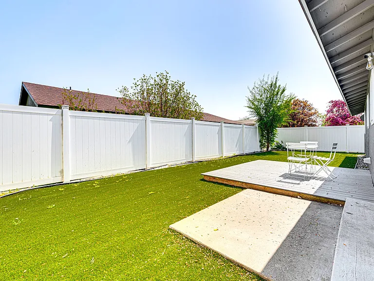 S 66th Ave — Photo 10
