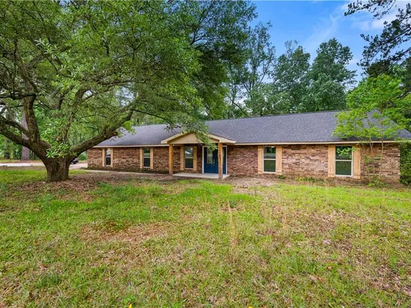 66 Little John Ln, Dry Prong, LA 71423