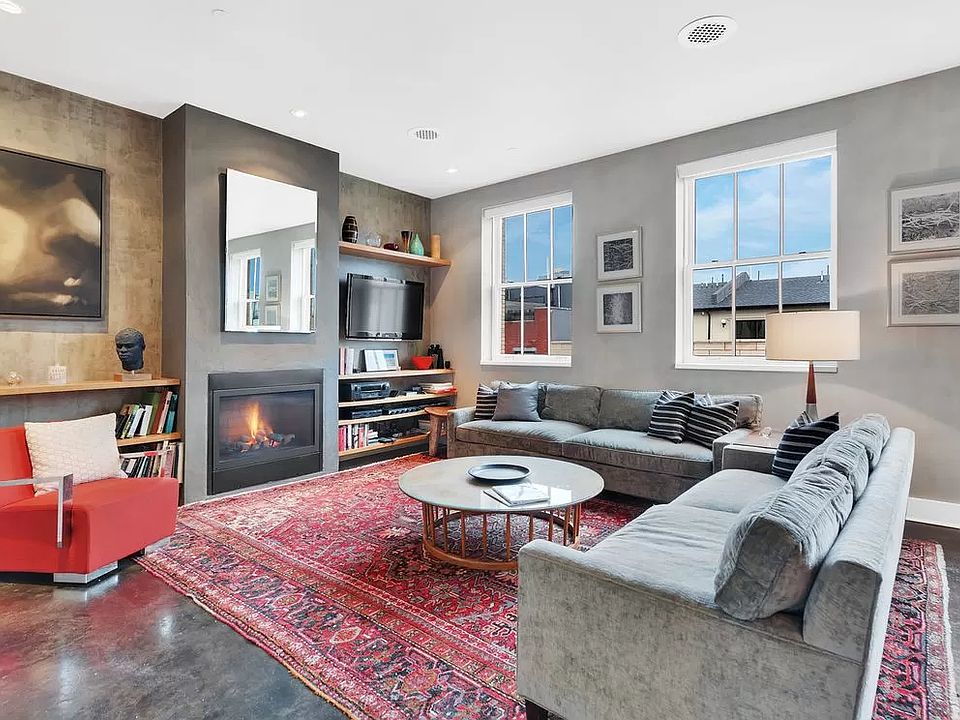 1st image of 122 S 1st St APT 4
