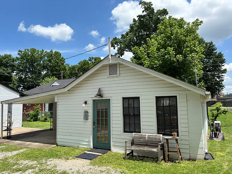 1720 Greenwood Ave #B — Photo 10