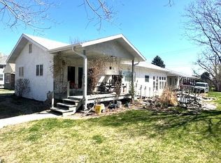 722 N 9th Ave, Broken Bow, NE 68822