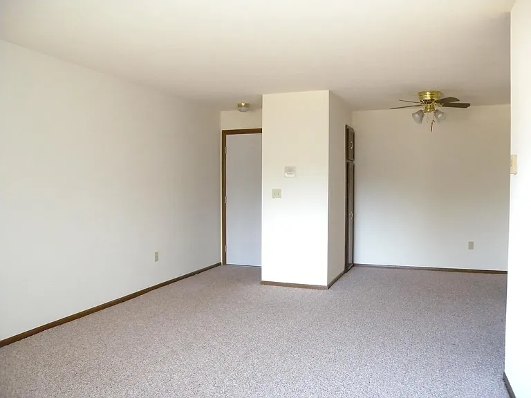 N81W15085 Appleton Ave #2H — Photo 11