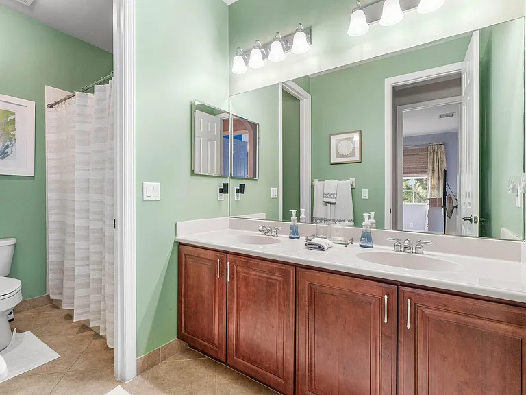 10697 Willow Oak Ct — Photo 22