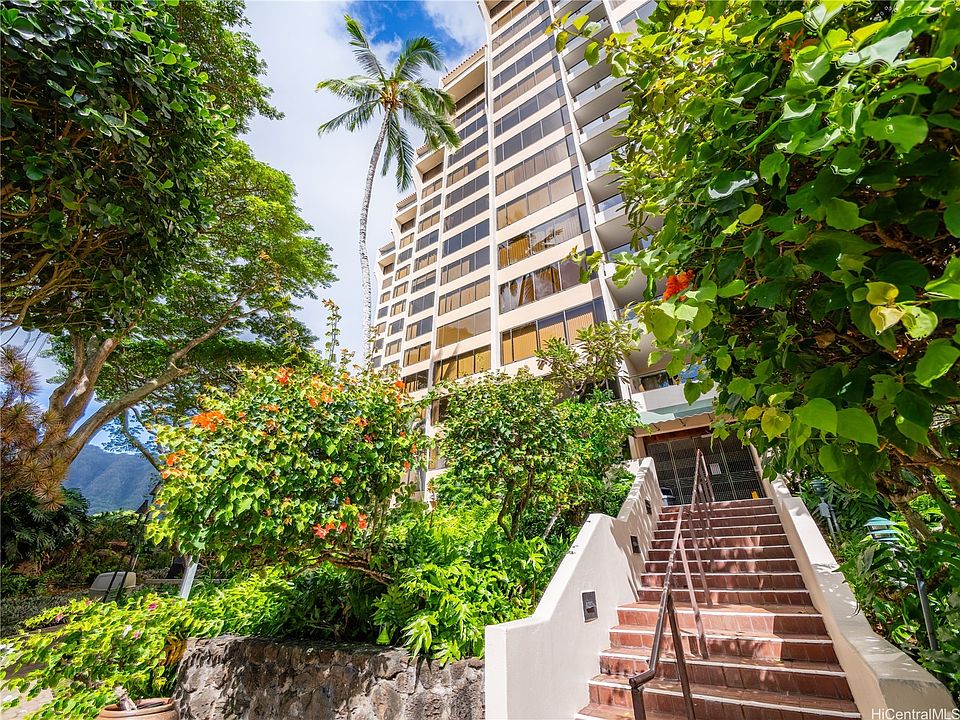 1st image of 555 Hahaione St APT 5C