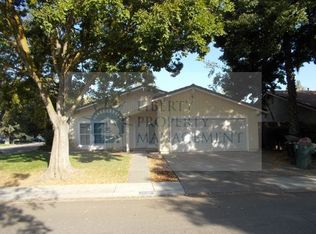 1620 Radcliffe Ave, Modesto, CA 95358