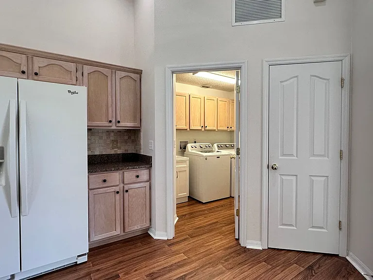 7468 Aprelle Dr — Photo 48