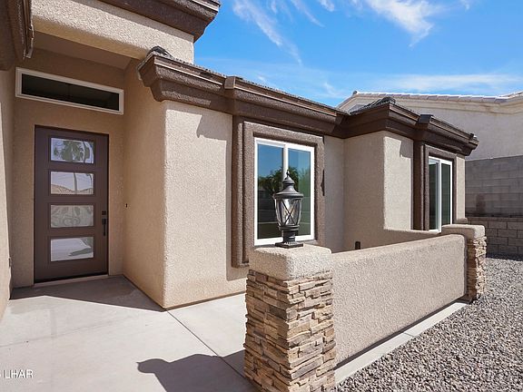 2nd image of 3725 Squaw Dr
