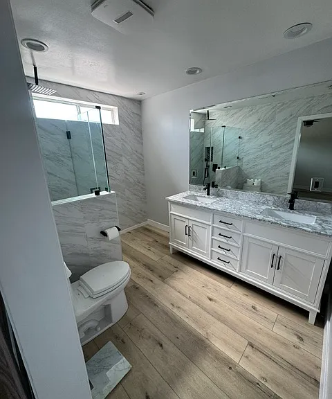 20650 Chatsworth St — Photo 12