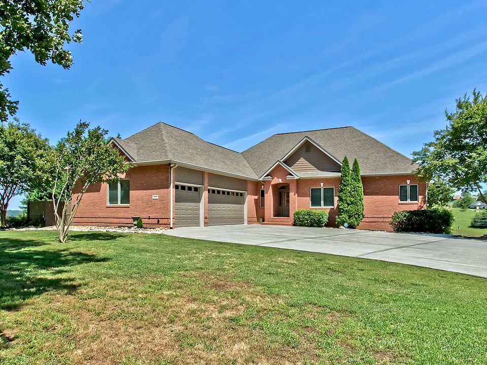 1st image of 531 Mountain View Dr