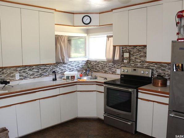 306 Clay STREET, Eastend, SK S0N 0T0