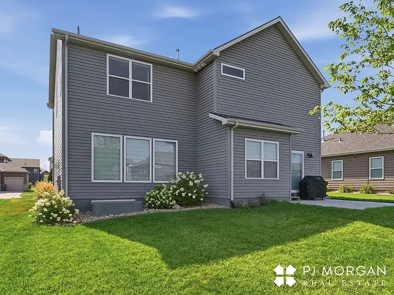 5109 N 209th St — Photo 34