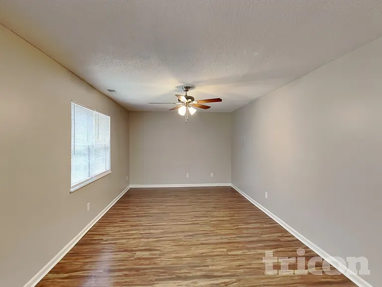 5 Red Thorn Ct — Photo 4