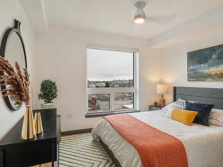 Elevation 16 — Photo 15