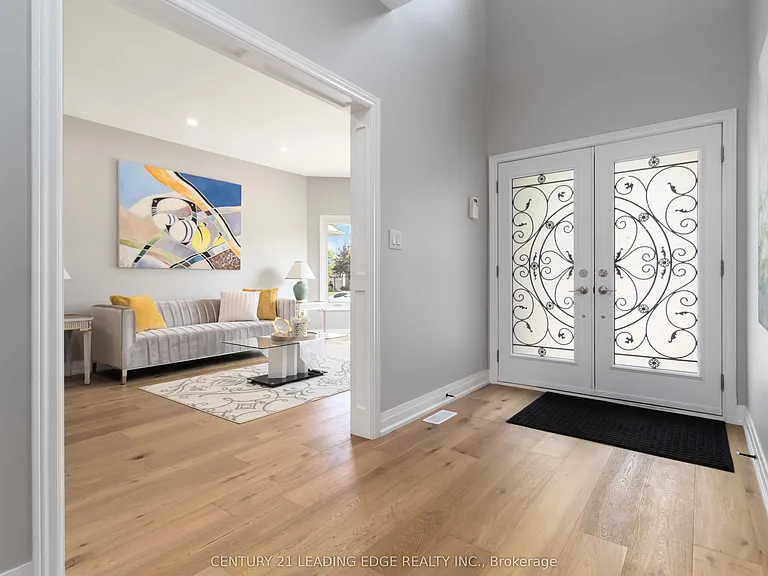 286 Fernforest Dr — Photo 3