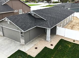 1208 NW 24th St, Fruitland, ID 83619