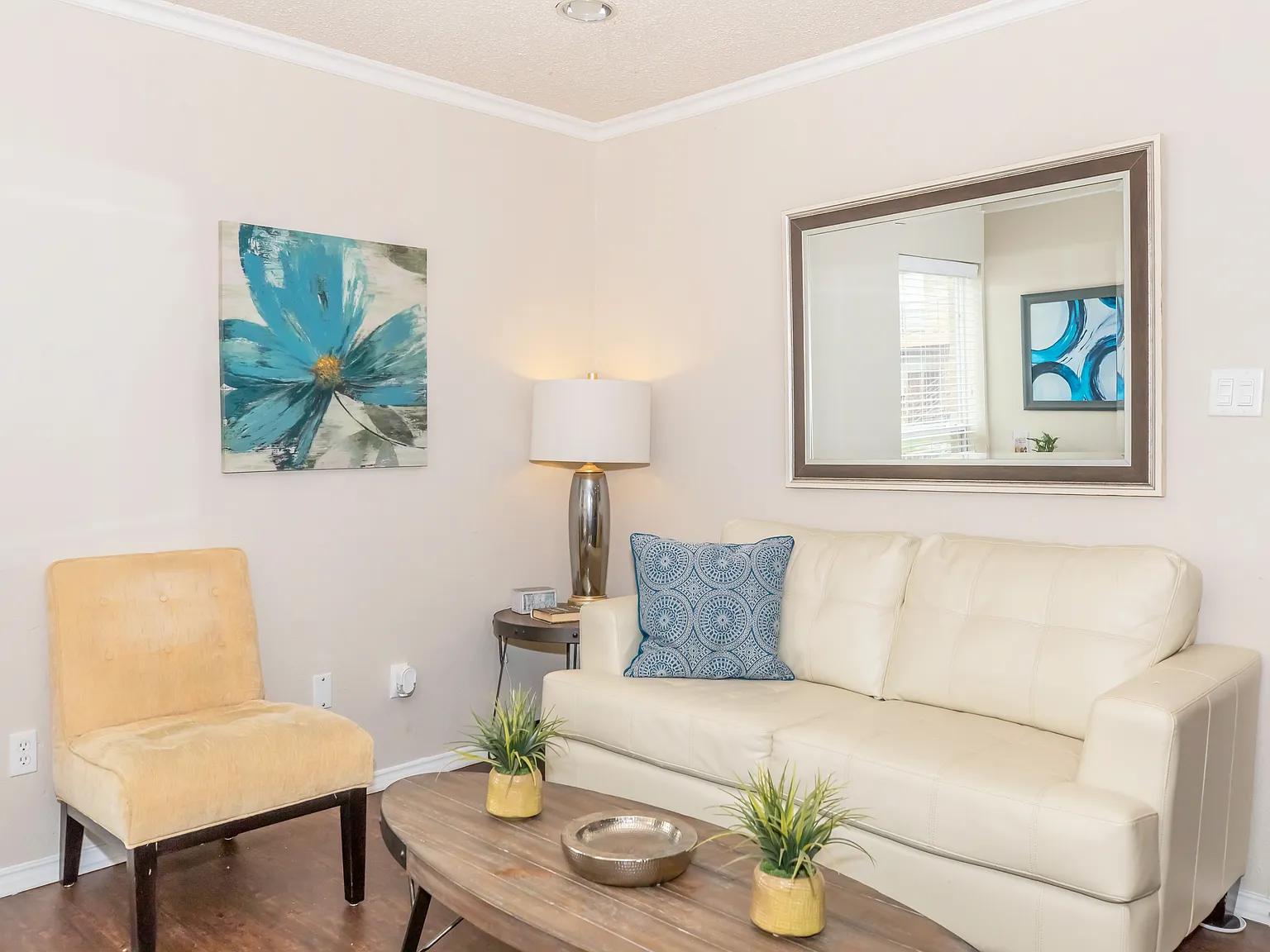 Stoneridge Apartments — Photo 4