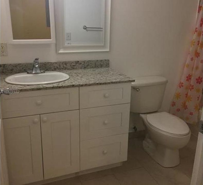2nd image of 910 SW 129th Pl APT 101