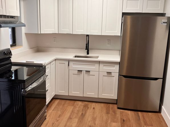 710 NE 122nd St APT 7