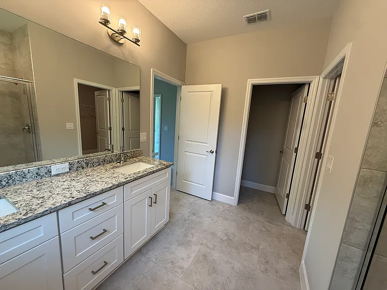 232 Bell Blvd S — Photo 10