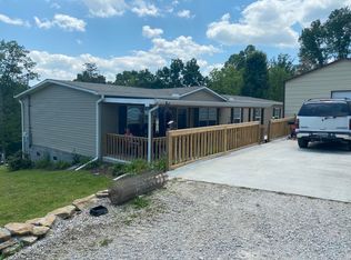 224 Longmire Ln, La Follette, TN 37766