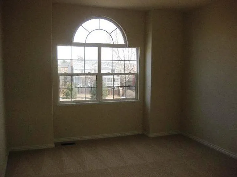 2075 Rockhurst Blvd — Photo 14