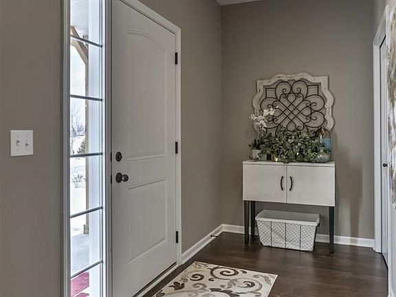 Photos are of another home, no longer available to view.