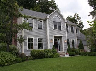 55 Oakridge, Unionville, CT 06085