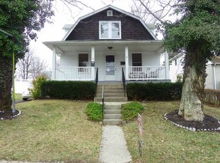 12 Barrett Rd, Willow Grove, PA 19090