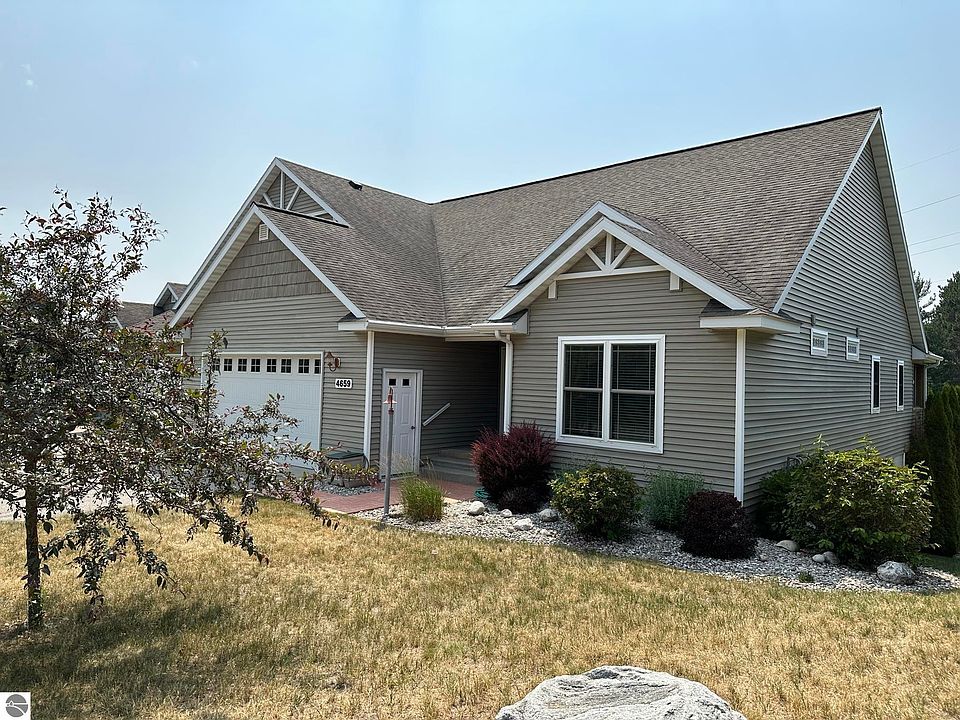 4659 Black Bear Dr, Traverse City, MI 49685 Zillow