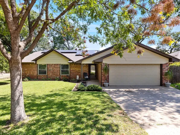 4911 Trails Edge Dr, Arlington, TX 76017