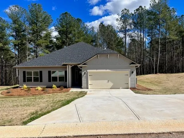 261 Eagle Heights Dr, Maysville, GA 30558