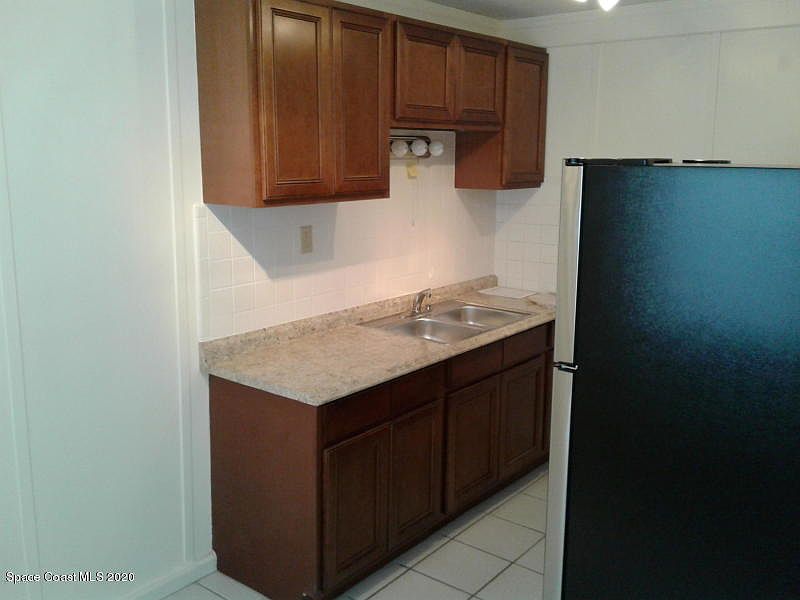 2nd image of 16 North Ct APT A